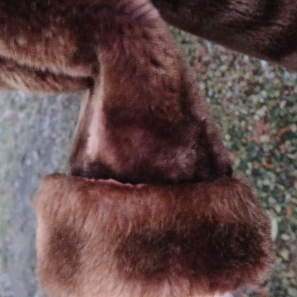 EUC, Vintage Sheered Beaver Fur coat size med/large. LUXURY - Picture 2 of 16